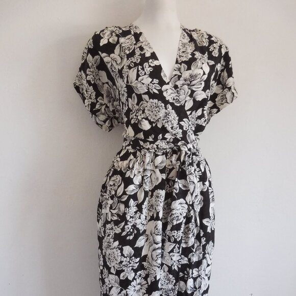 Yves Saint Laurent Dresses & Skirts - NWT 1980s Vintage YSL Saint Laurent Rive Gauche Black & White Floral Silk Dress
